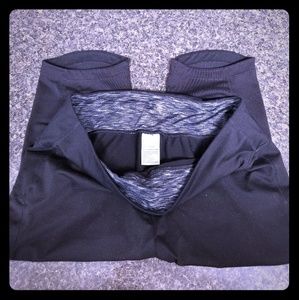 Black Yoga Pants/ Exercise Bottoms 🥳🥳